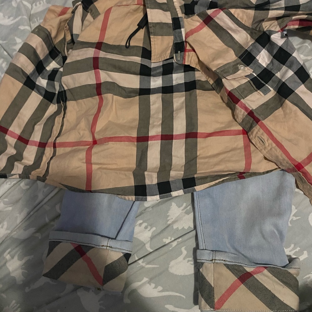 Toddler Burberry set basically brand new worn once for Fourth of July
